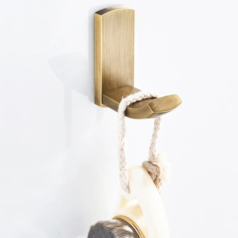 accessoires salle bain ensemble or antique fixations murales moderne barre serviettes porte papier toilette