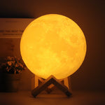 lampe table lunaire 3d imprimée blanc jaune doré support bois tactile led moderne chambre