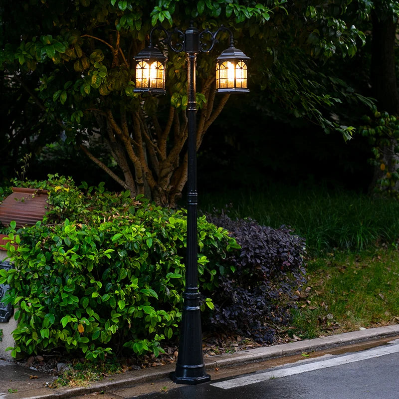 Lampadaire élégant classique or noir extérieur led ip65 certifié ccc