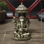 statue ganesha dorée résine ornements complexes décoration intérieure artisanale traditionnelle bouddhiste éléphant multiple bras