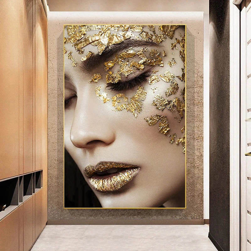 Affiche art moderne femme dorée sous différents angles d'éclairage