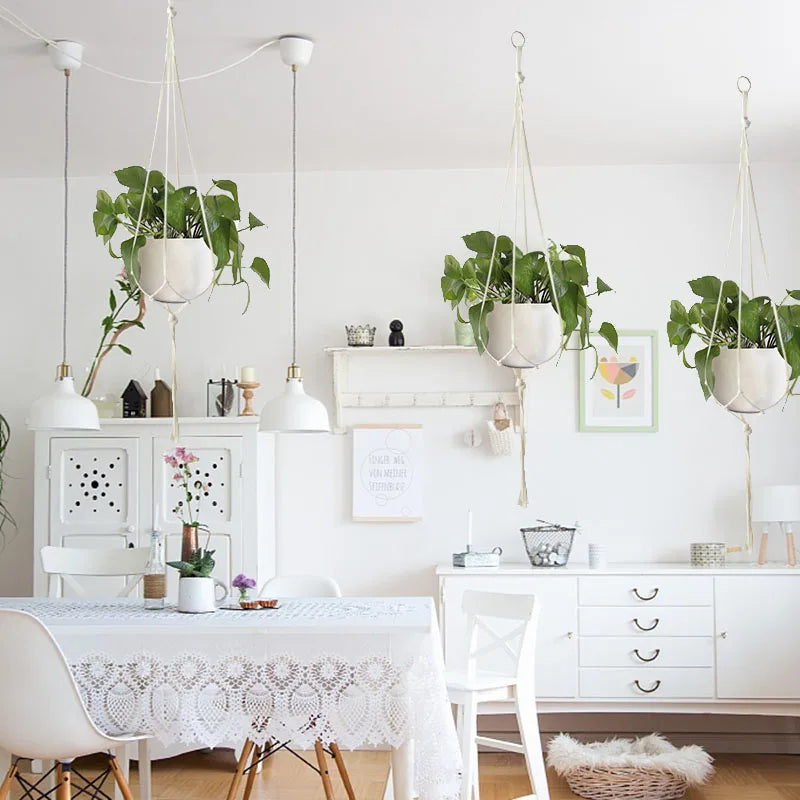 Support plante suspendue macramé boho rotin blanc orange anneaux métalliques