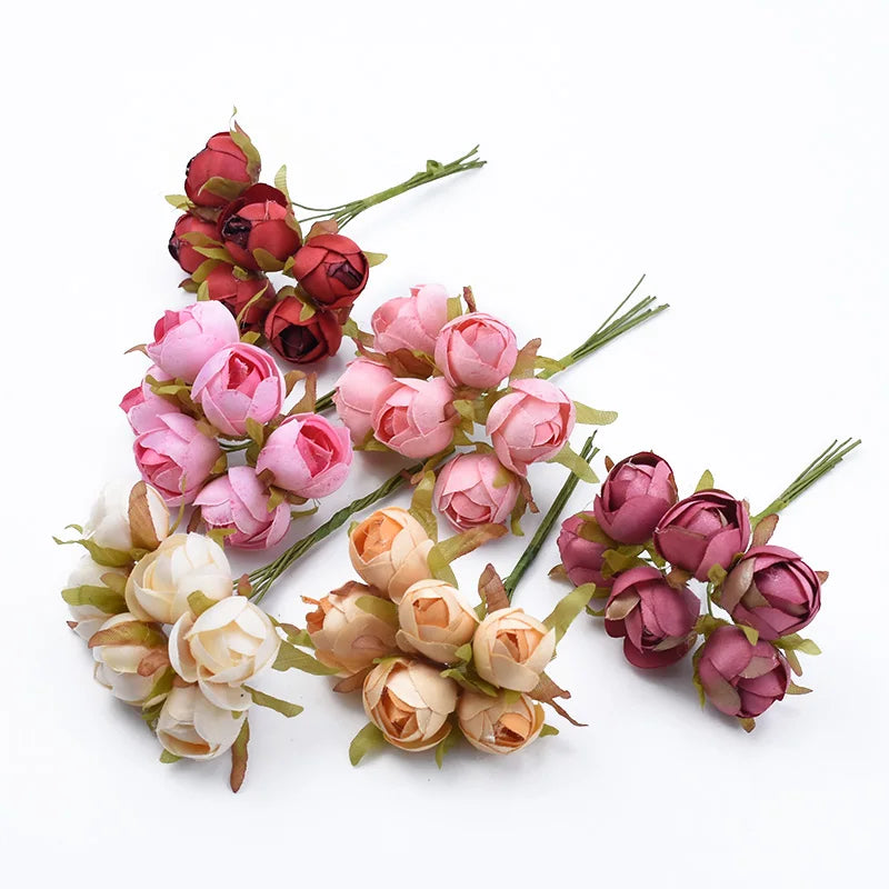 bouquet fleurs artificielles rouge rose blanche bleue violettes intérieur décoration romantique classique mariage anniversaire