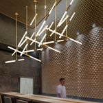 suspension lumineuse moderne blanc doré lignes horizontales diagonales sans ombre led encastré chambre salon