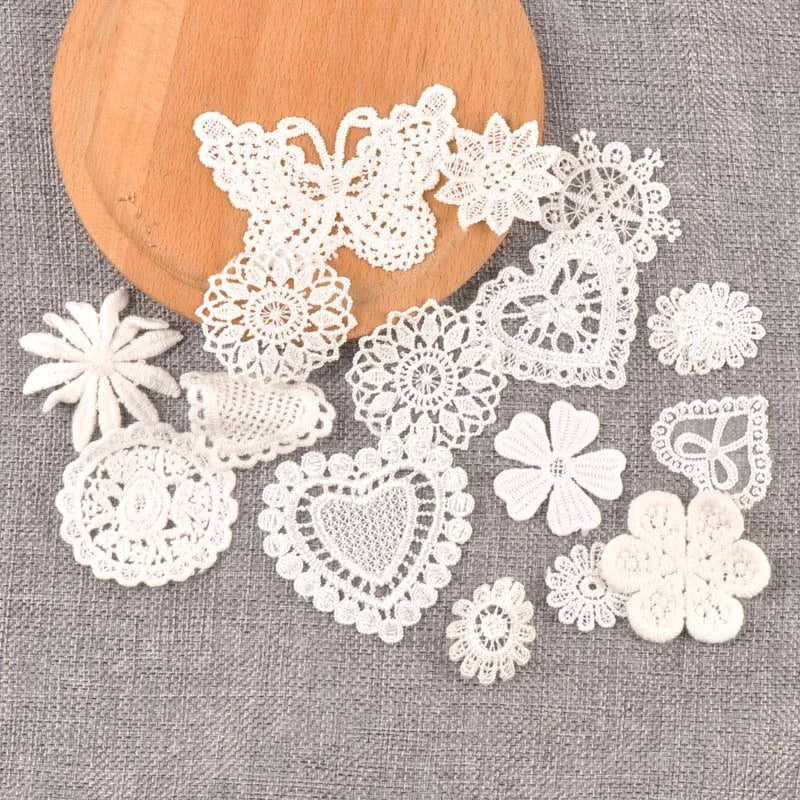 broderies dentelle blanches fleurs papillons coeurs géométriques traditionnelles mariage décoration maison