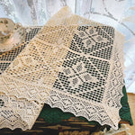nappe crochetée motif floral géométrique rustique vintage blanc cassé verte bleue table décoration intérieure
