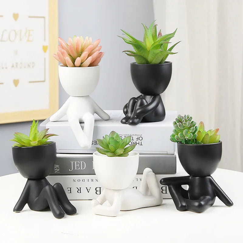 cache pot céramique blanc noir personnage assis contemporain plante succulente minimaliste ornement décoration artisanale