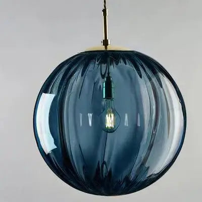 lumière suspendue verre texturé bleu rouge moderne minimaliste semi transparent filaire