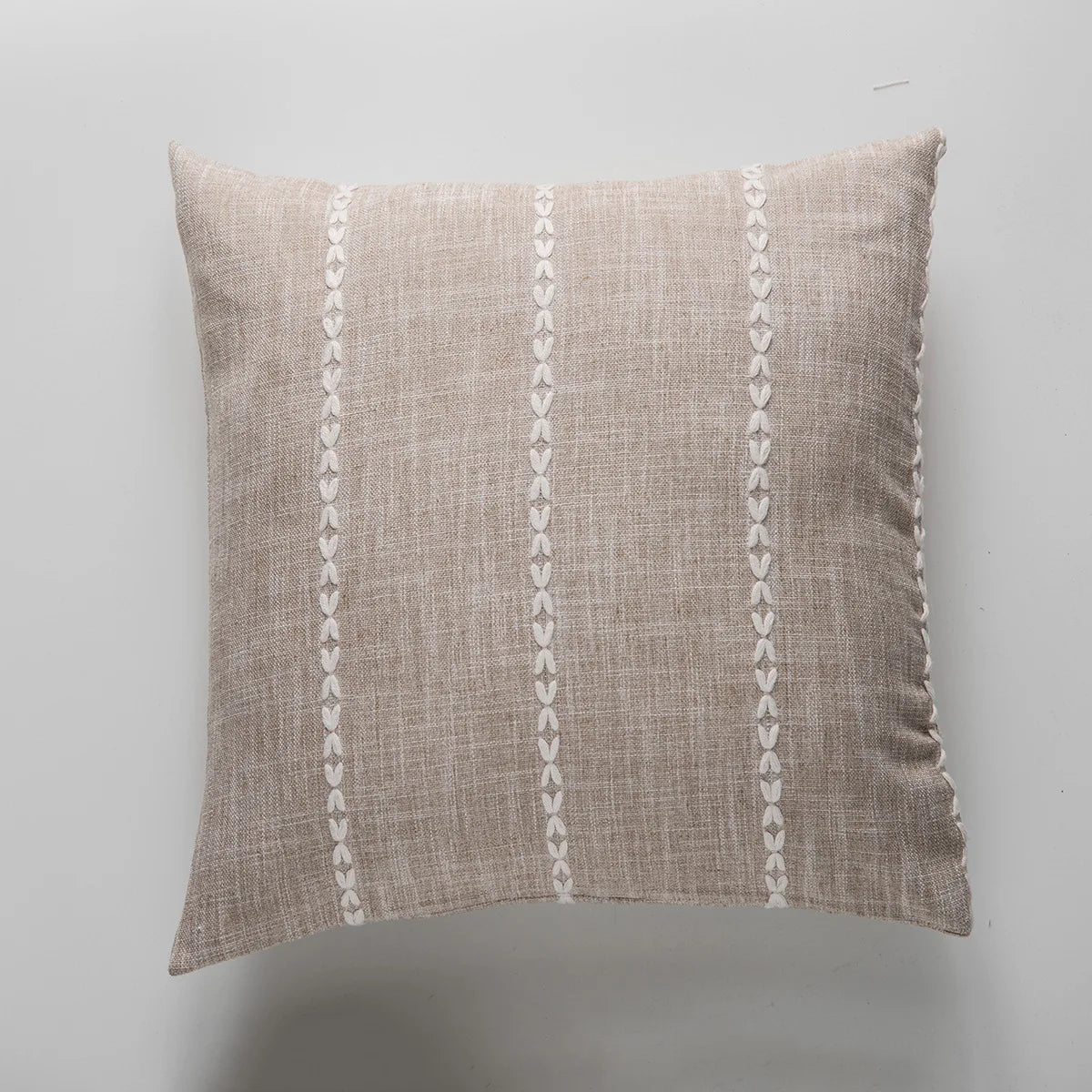 coussin carré coton lin 60x60cm motif carreaux moderne beige gris décoratif