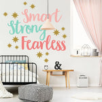 sticker mural moderne smart strong fearless étoiles dorées enfantin rose bleuclair opaque chambre coucher