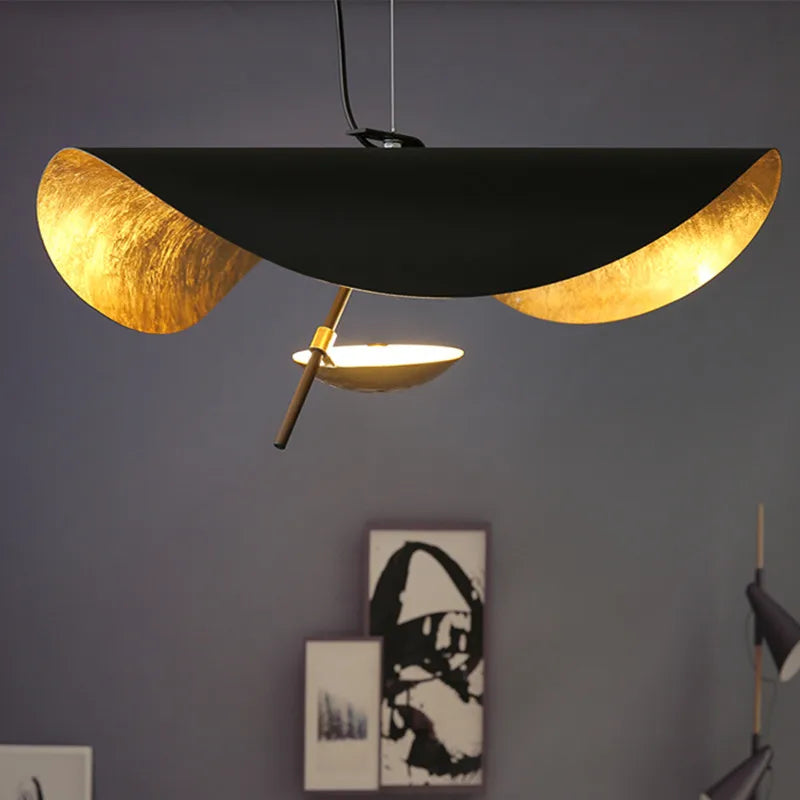 suspension lumineuse moderne noir doré texture métallique câble suspendu chambre salon étude