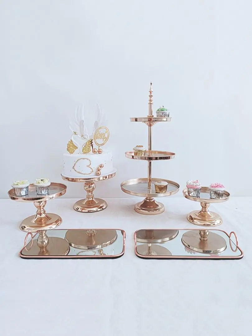 support gâteaux doré métal brillant respectueux environnement classique niveaux cupcakes mariage anniversaire joyeux stand