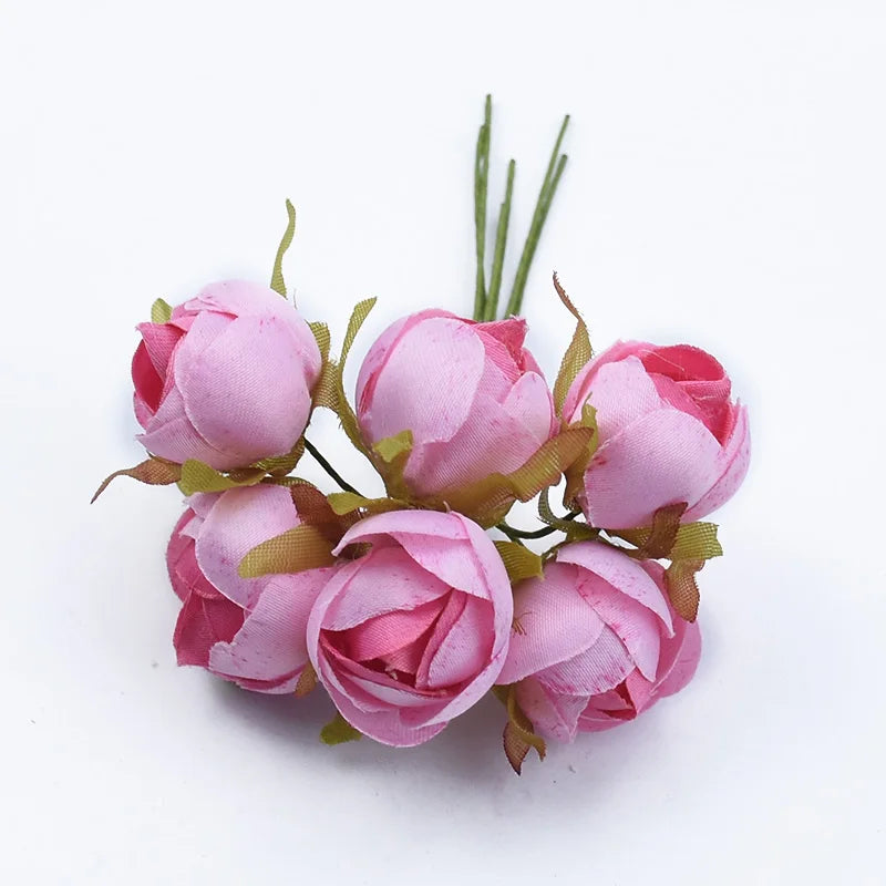 bouquet fleurs artificielles rouge rose blanche bleue violettes intérieur décoration romantique classique mariage anniversaire