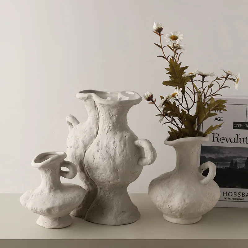 vase blanc céramique moderne minimaliste texturé opaque décoration intérieure table chambre esthétique