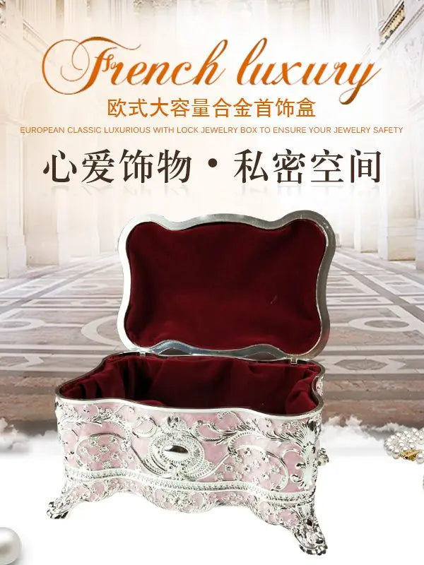 boîte bijoux rectangle métal rose clair ornements floraux classique intérieur velours rouge rechargeable