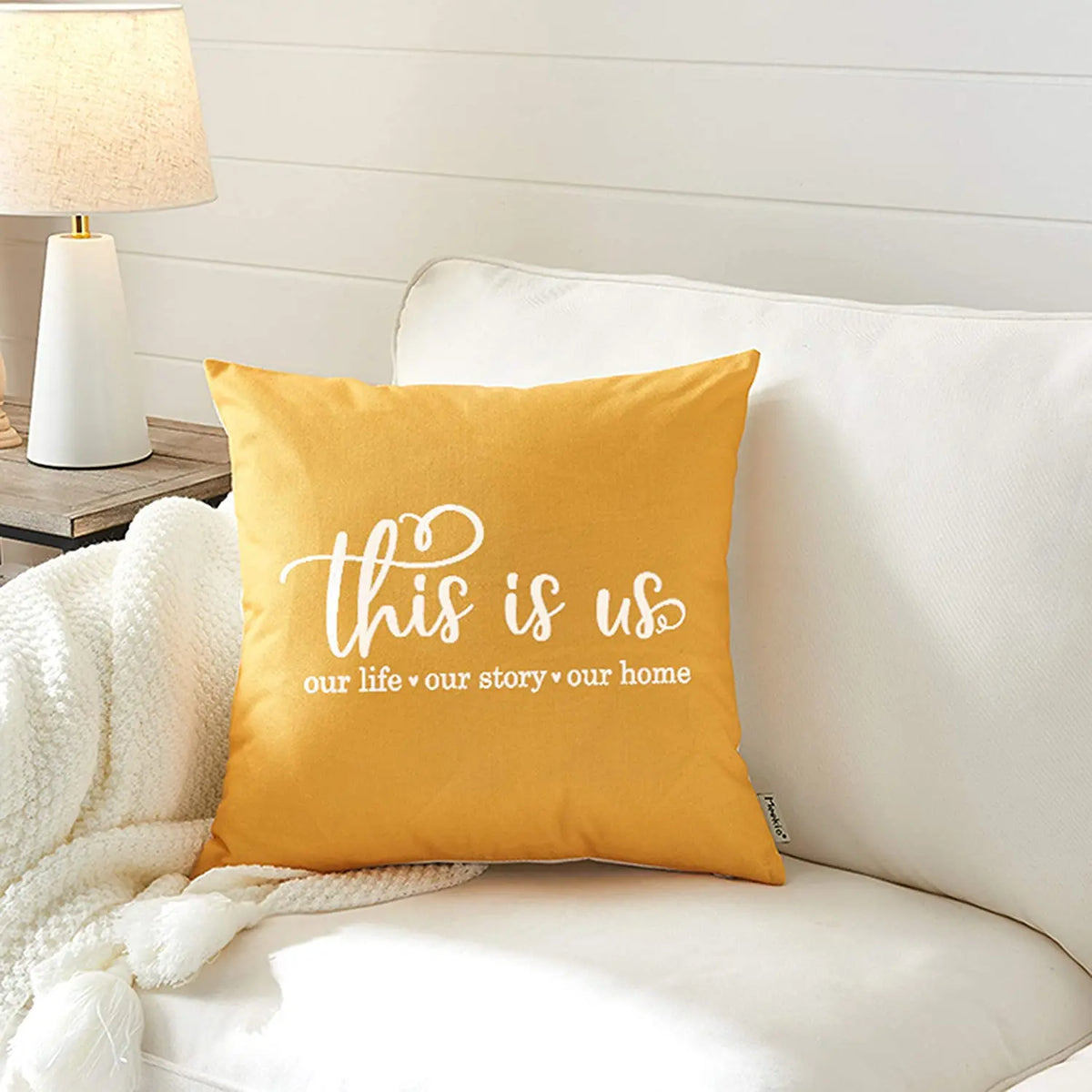 coussin carré imprimé lettres décoration intérieure maison salon chambre 45x45cm this is us