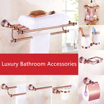 accessoires salle bain or rose élégants cristaux luxueux porte serviettes savon papier toilette vintage