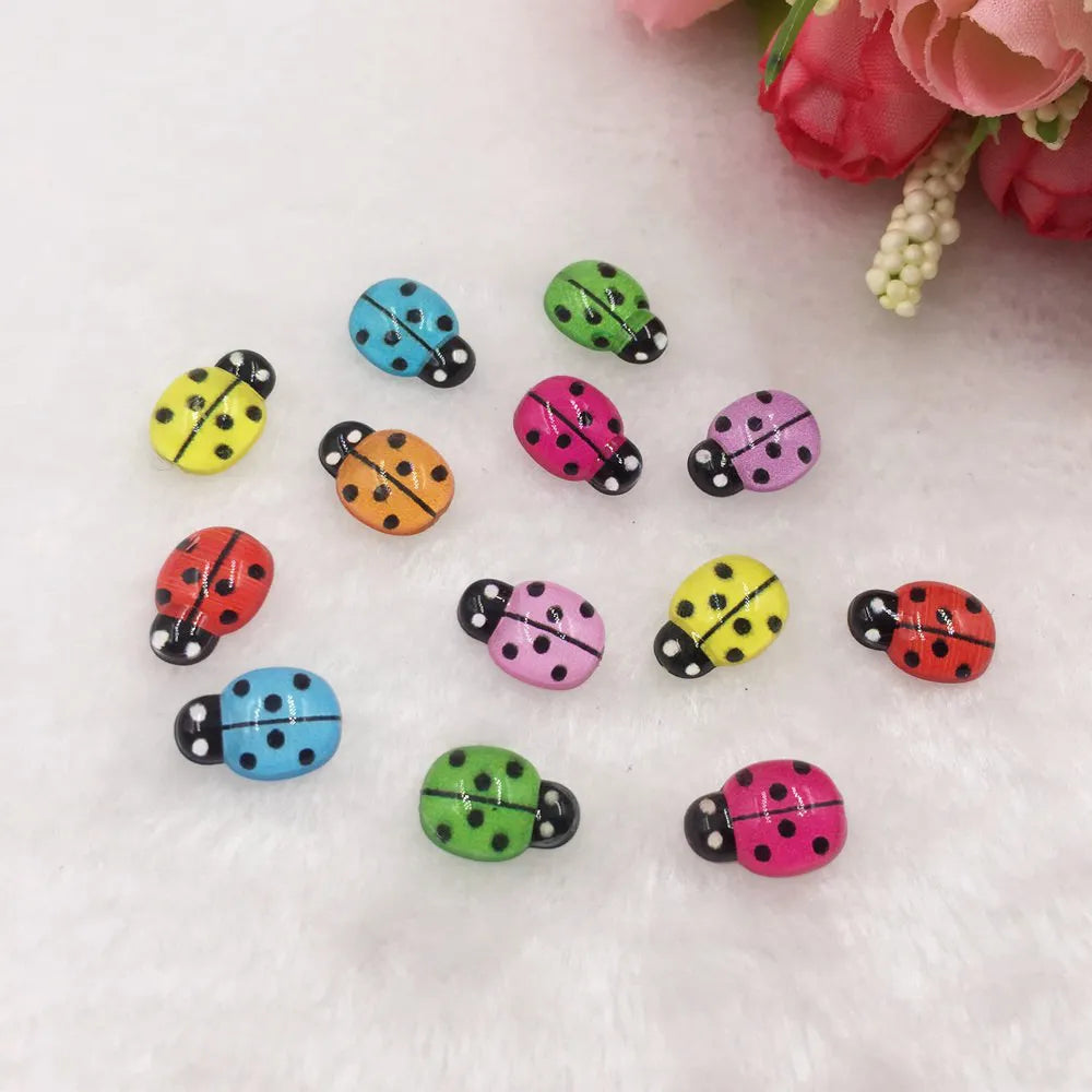 pierres colorées résine coccinelle dessin animé jaune bleu vert rouge points noirs bijoux scrapbooking