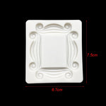 moules silicone gâteaux fondant chocolat blanc jaune motifs cadres volutes texturés baroques