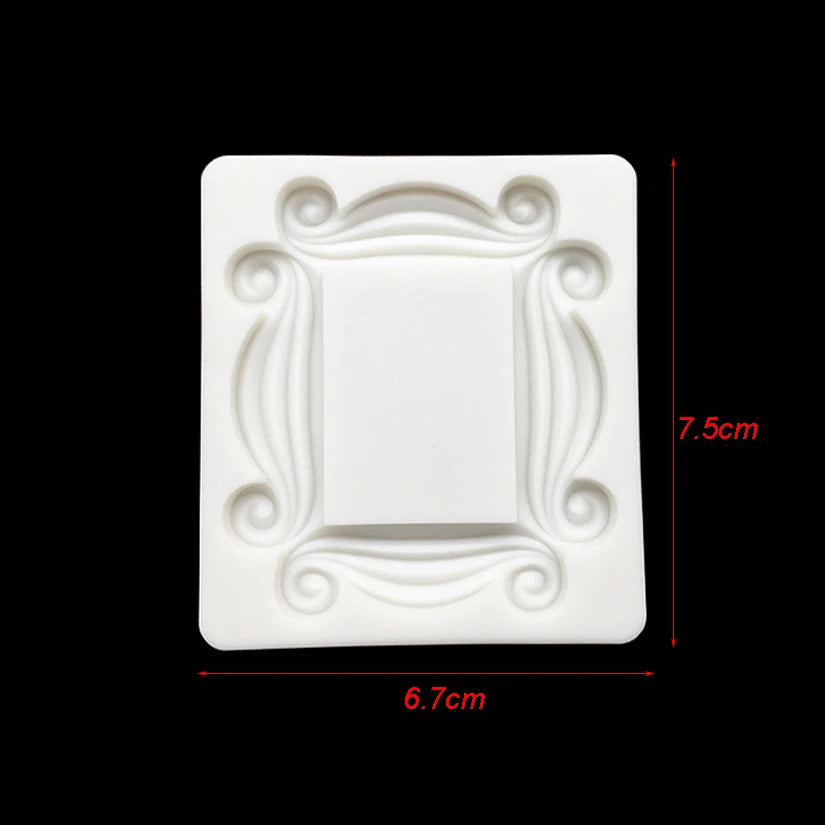 moules silicone gâteaux fondant chocolat blanc jaune motifs cadres volutes texturés baroques