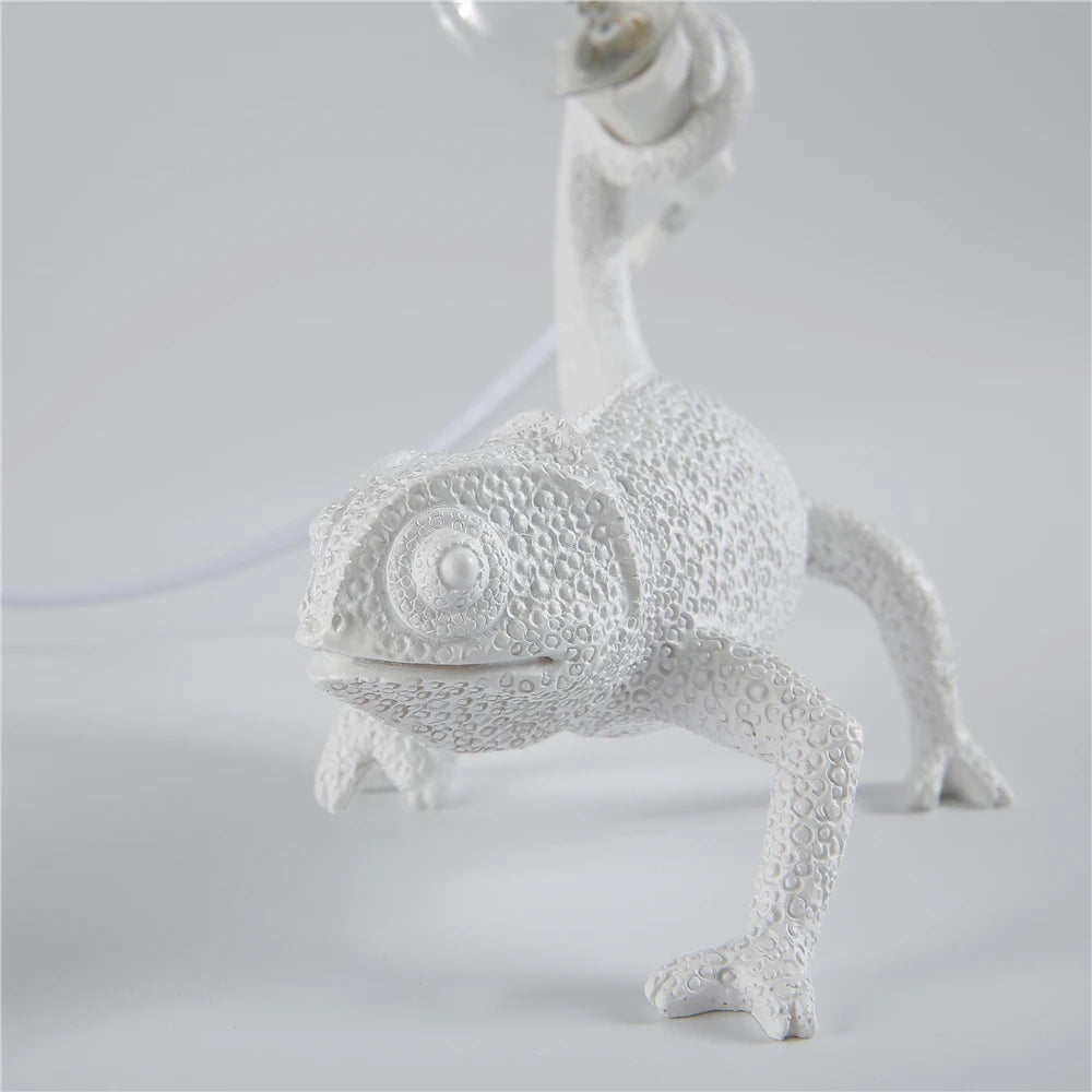 lampe murale caméléon résine texture animale chambre moderne éclairage décoration filaire blanc
