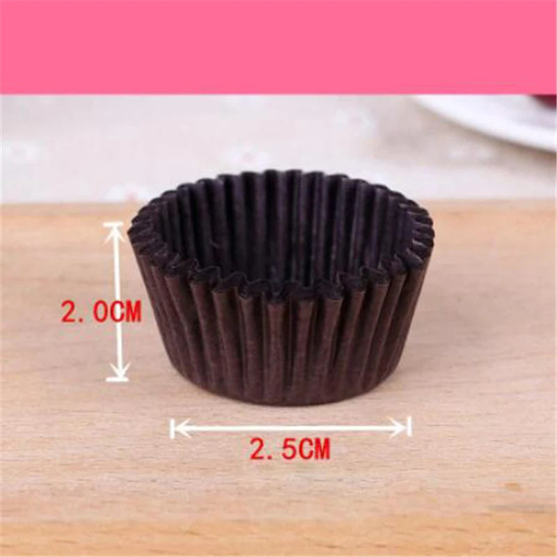 moules cupcakes papier orange rose blanc noir respectueux environnement plateaux fêtes simples coniques