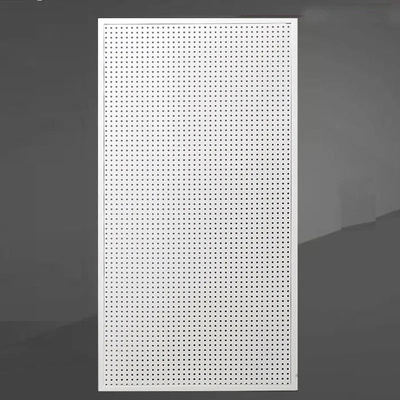 panneau perforé moderne clips paniers métalliques bleu orange gris noir blanc