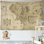 tapisserie vintage carte middle earth détails géographiques ornement clips beige brunclair