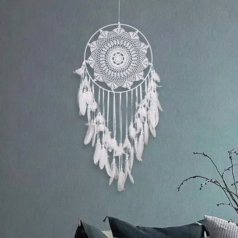 attrape rêves boho blanc plumes crocheté décoration chambre enfant artisanal fil suspendu
