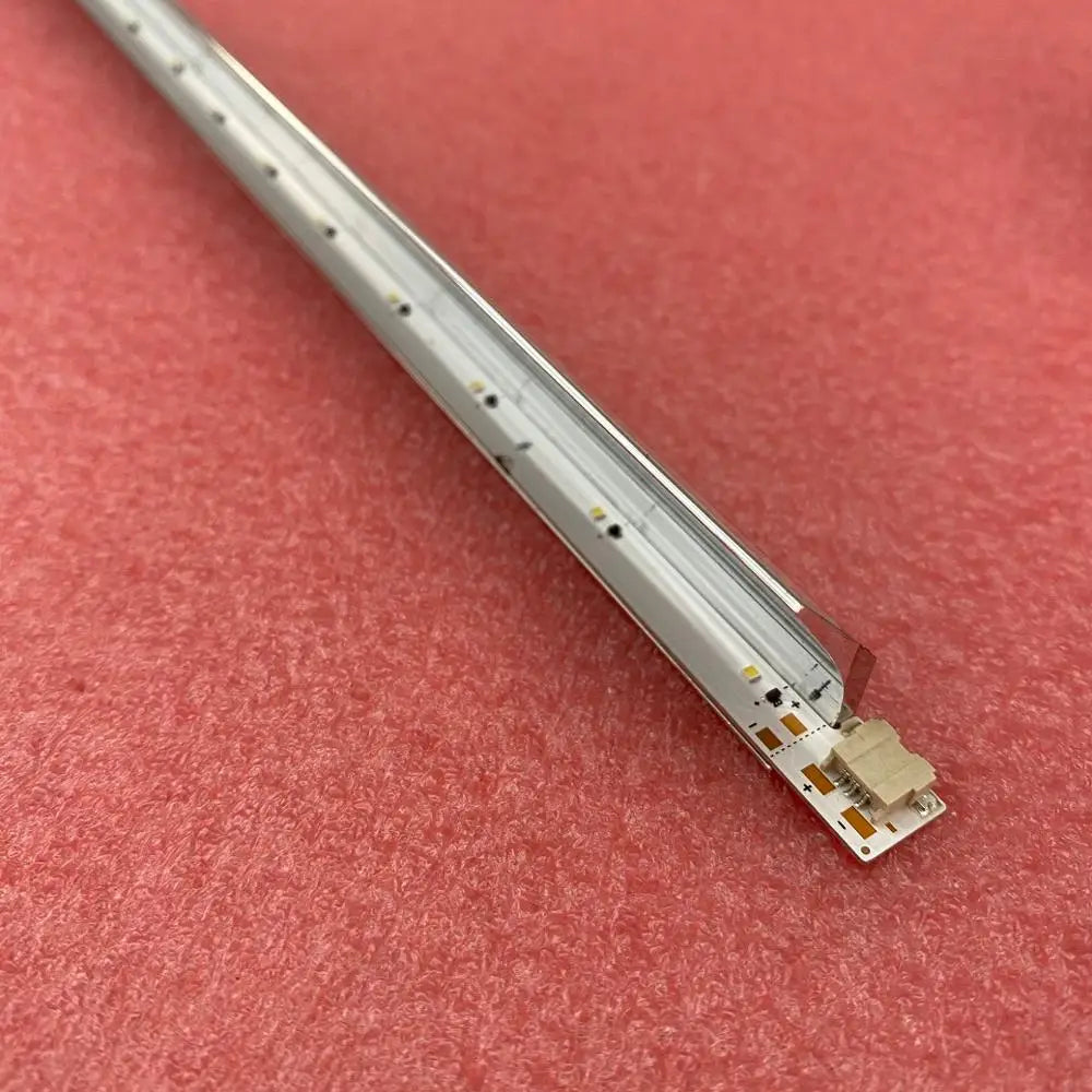 Module LED argenté adhésif moderne 50 pièces flux lumineux moins60V tension5V durée100000heures SMD
