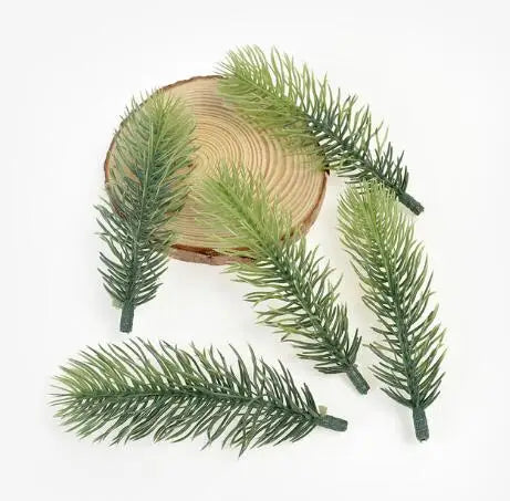 décoration noël couronne branches pin feuilles baies bougies naturel extérieur festive arrangement