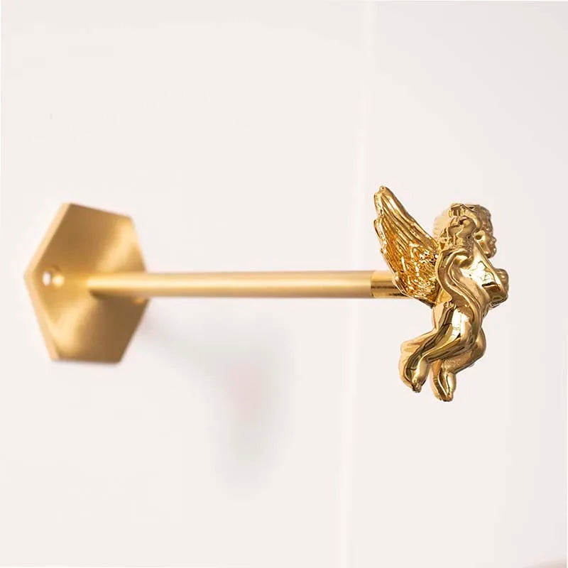 pince rideau dorée insectes anges détails sculptés quincaillerie fenêtre vintage opaques