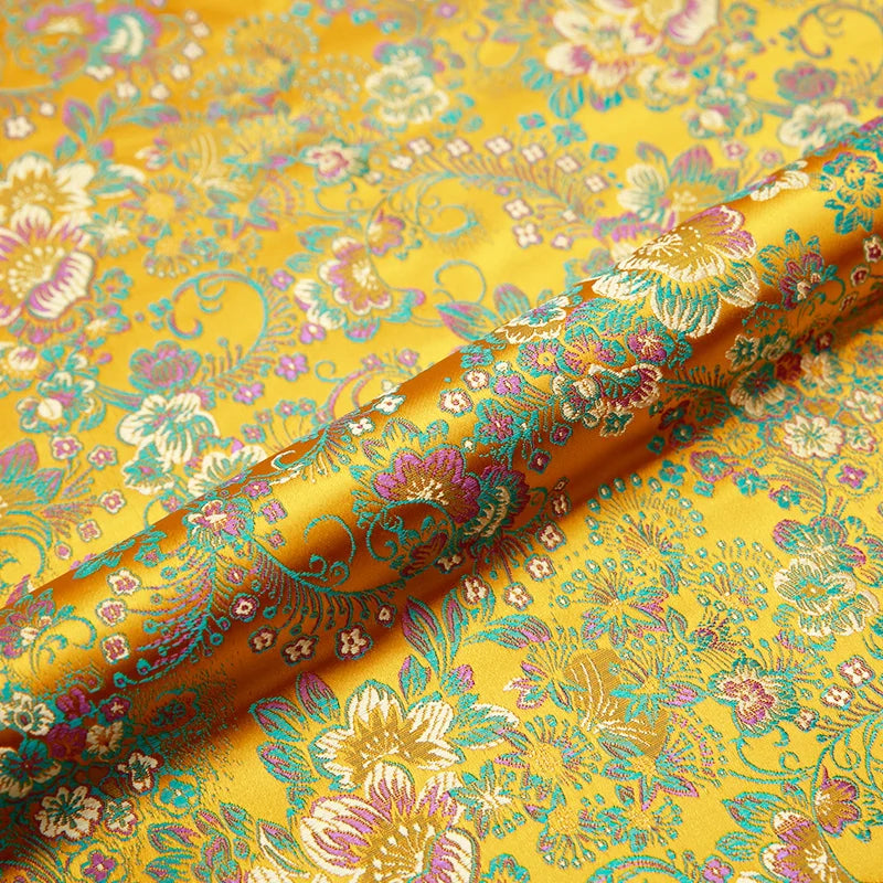 tissu brocart fleurs rouge rose jaune bleu polyester durable qualité jacquard teint decoration materiau