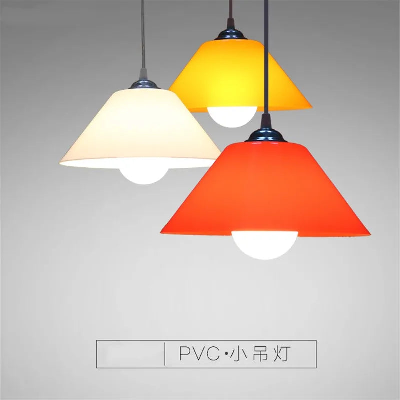 lampe suspendue moderne orange blanc rouge mat pvc plastique cuisine salle manger chambre coucher