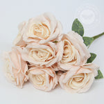 bouquet roses artificielles violettes blanches rose pâle mariage anniversaire décoration intérieure classique