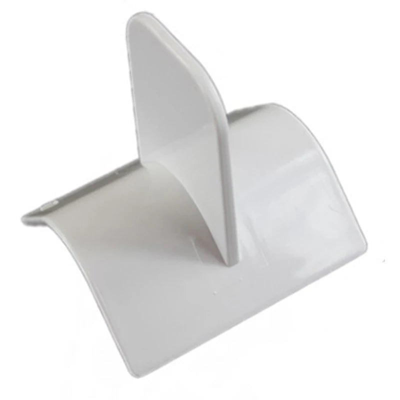 outils pâtisserie spatules blanc jaune plat lisse fondant décoration gâteau accessoire cuisine pratique moderne