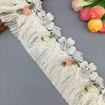 ruban dentelé franges fleurs artificielles noir blanc rose pâle vintage romantique mariage