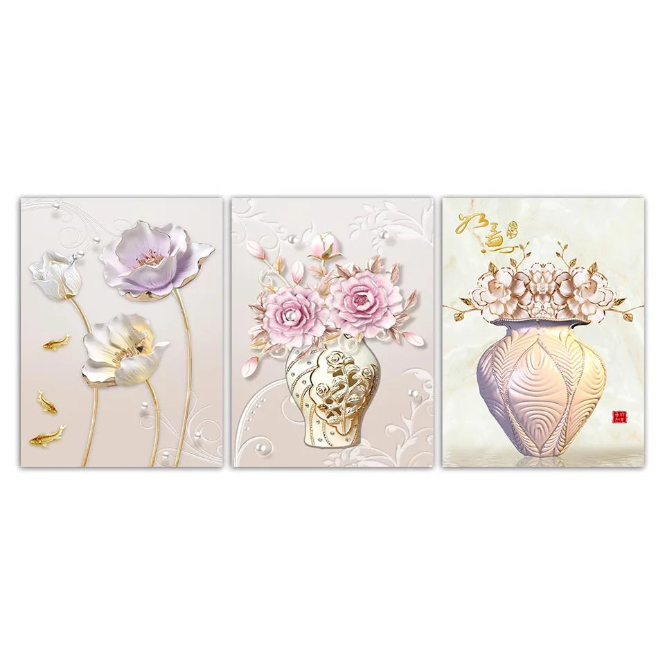 L'image présente trois panneaux décoratifs avec des fleurs roses et blanches, ainsi qu'un vase stylisé décoré de motifs dorés, sur un fond clair.