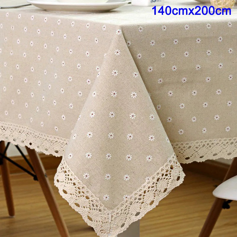 nappe table lin motif fleur dentelle beige serviettes assiettes couverts classique rustique