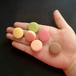 décoration noël macarons résine couleurs vert rose jaune classique artificiels 13x23mm non comestible