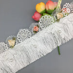 ruban dentelé franges fleurs artificielles noir blanc rose pâle vintage romantique mariage