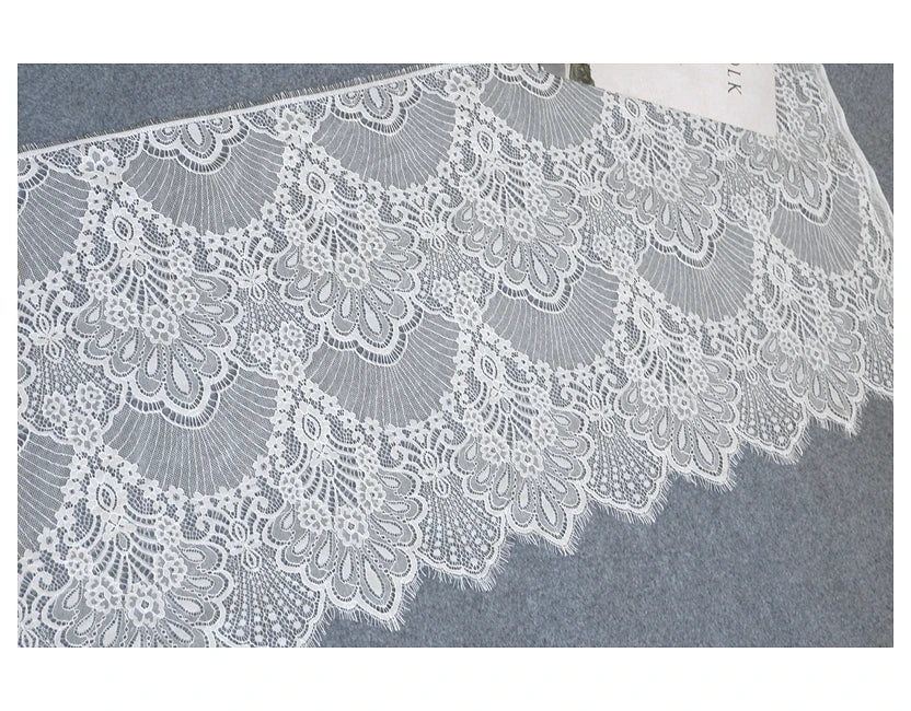 dentelle polyester coton 25cm 46cm blanc noir floral brodée translucide classique élégant clips emballage