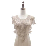 écharpe dentelle fine motifs floraux blanc noir beige rouge classique élégante polyester écologique