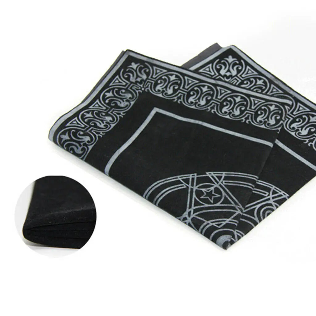tapisserie pentagramme motif floral noir blanc decoration esoterique 49cm 49cm
