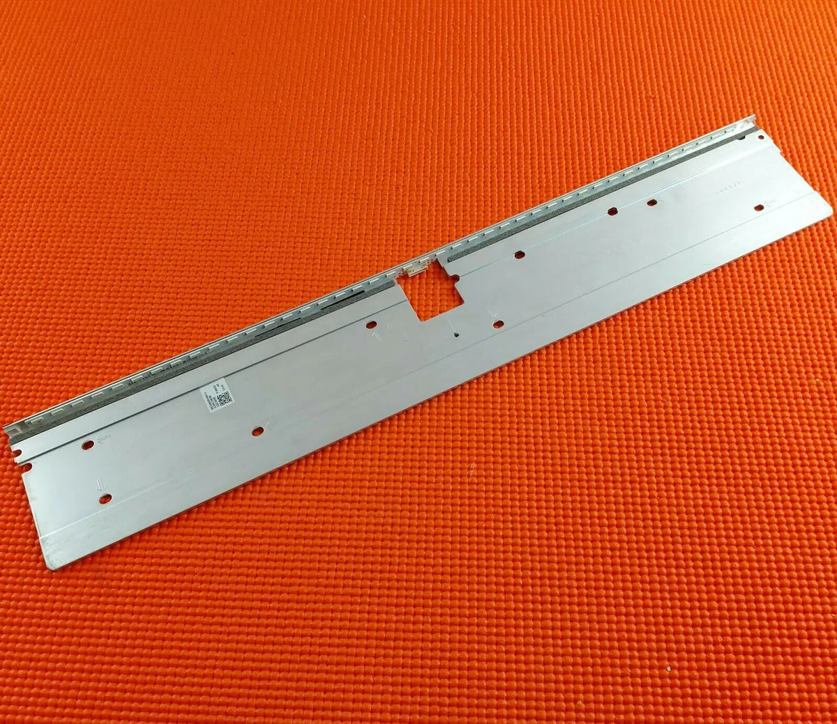 bande led blanc connecteur électrique moderne éclairage tv rétro fixation aluminium unique