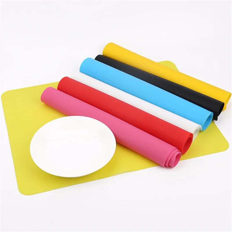 tapis cuisson silicone non stick antiadhésif baking mat uni moderne vert bleu rose violet