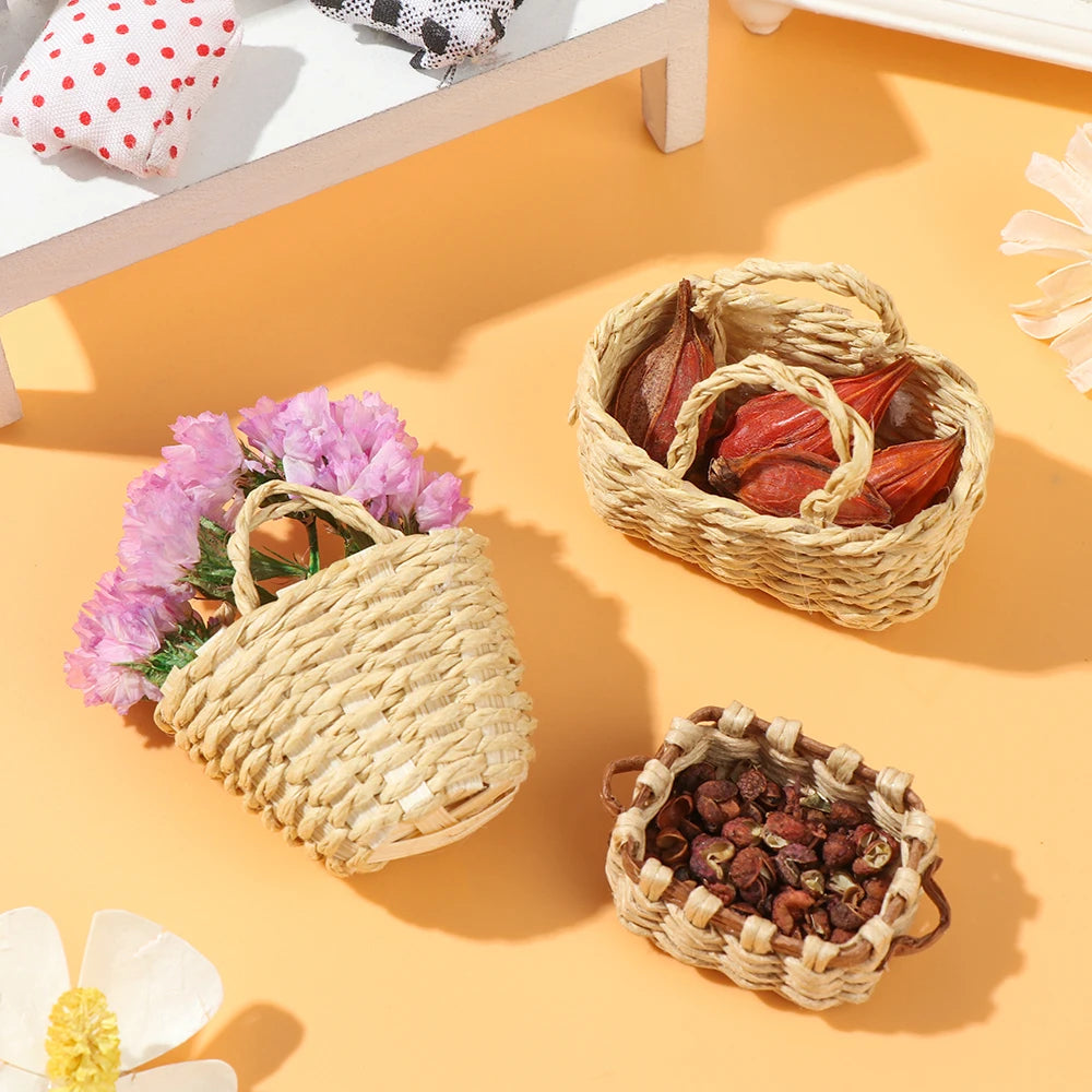 paniers osier rustique beige clair tissage traditionnel poignées osier décoration maison poupées éléments rangement