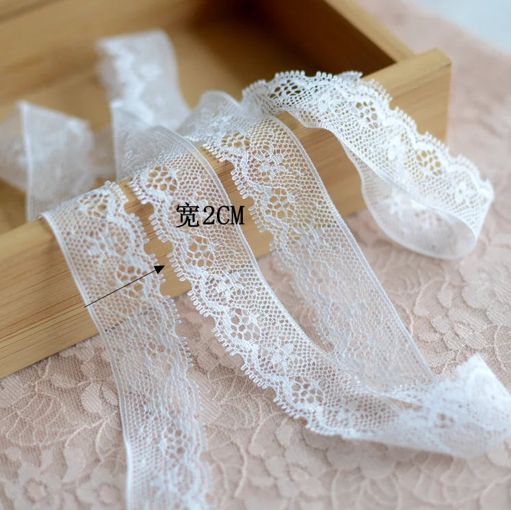 ruban dentelle blanc motif floral transparent vintage 2cm decoratif couture decoration 10mètres