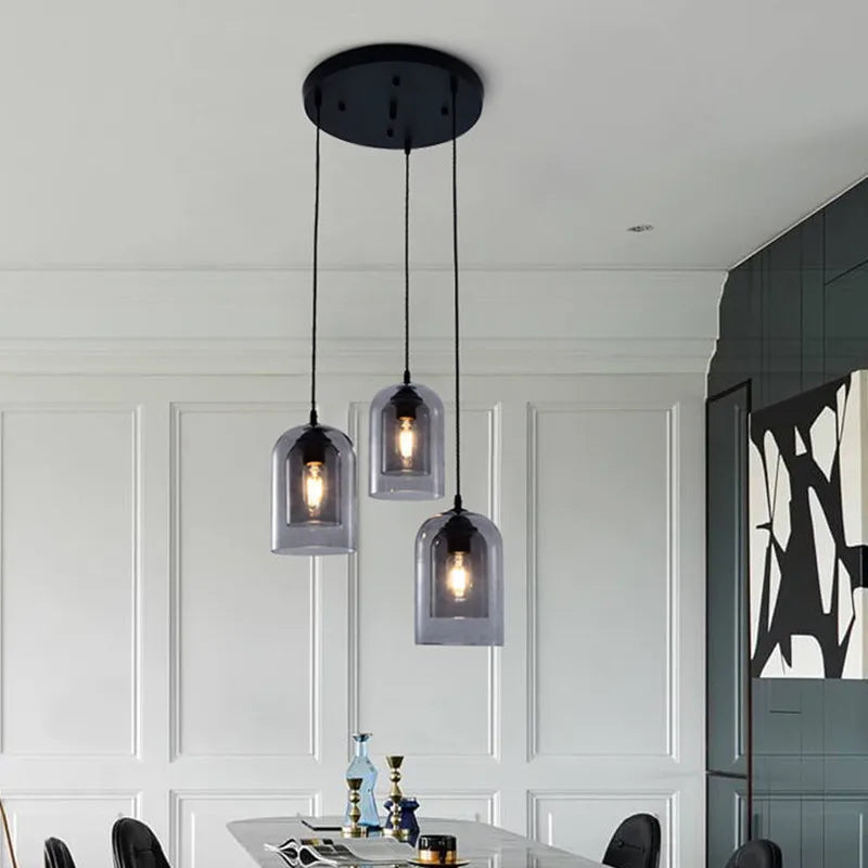 Détail du verre fumé de la lampe suspendue
