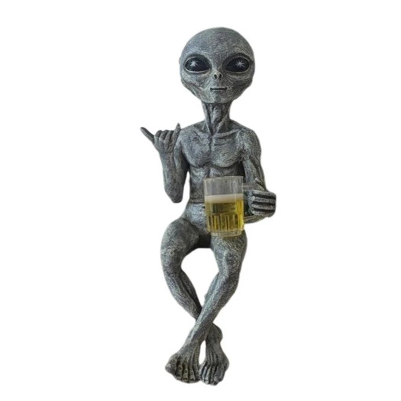 statues aliens résine vert gris yeux grands ouverts réaliste détaillé verre bière intérieur extérieur